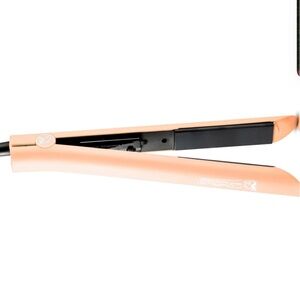 Royale hair straightner